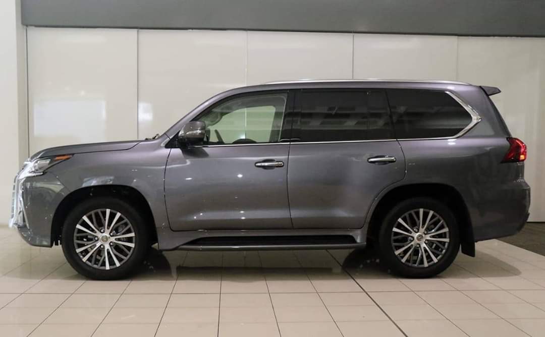 Lexus lx 2019